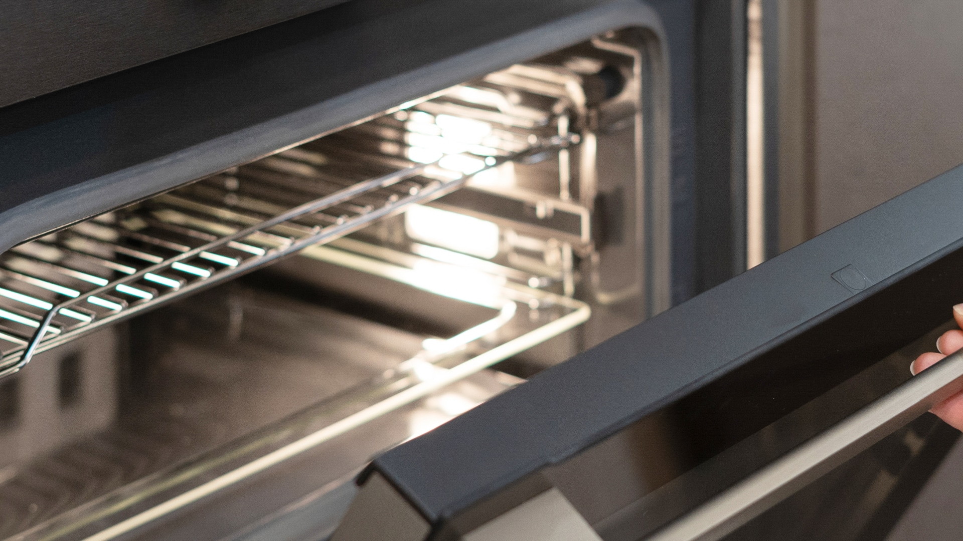 Oven Light Not Working? Here's What to Do - Appliance Express